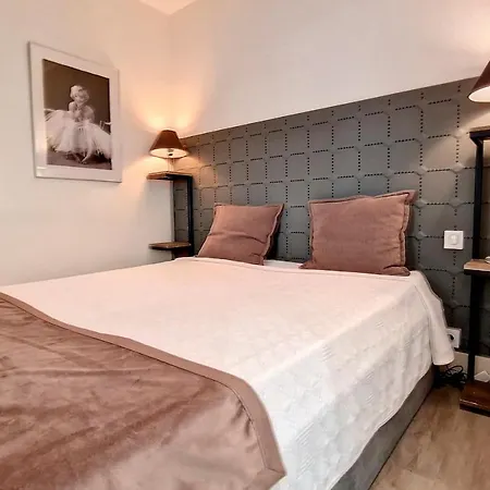 Holiday home Henri Camille Real Estate- Miramar - One Bedroom - Croisette Sea View Cannes